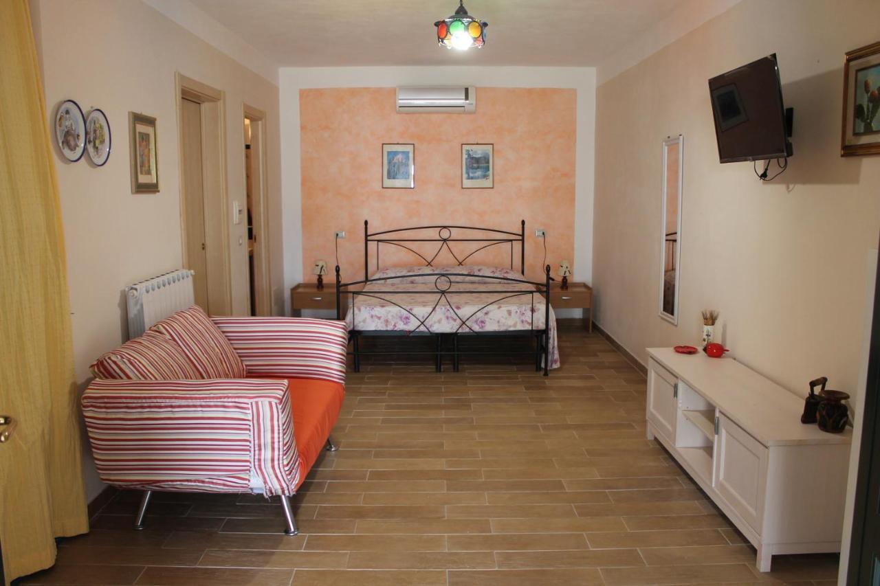 Tarohouse מרינה די קמרוטה מראה חיצוני תמונה